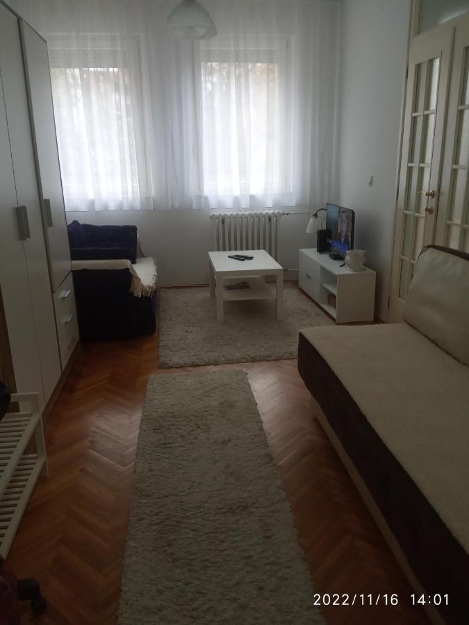 Appartamento Mm2 Novi Sad Esterno foto