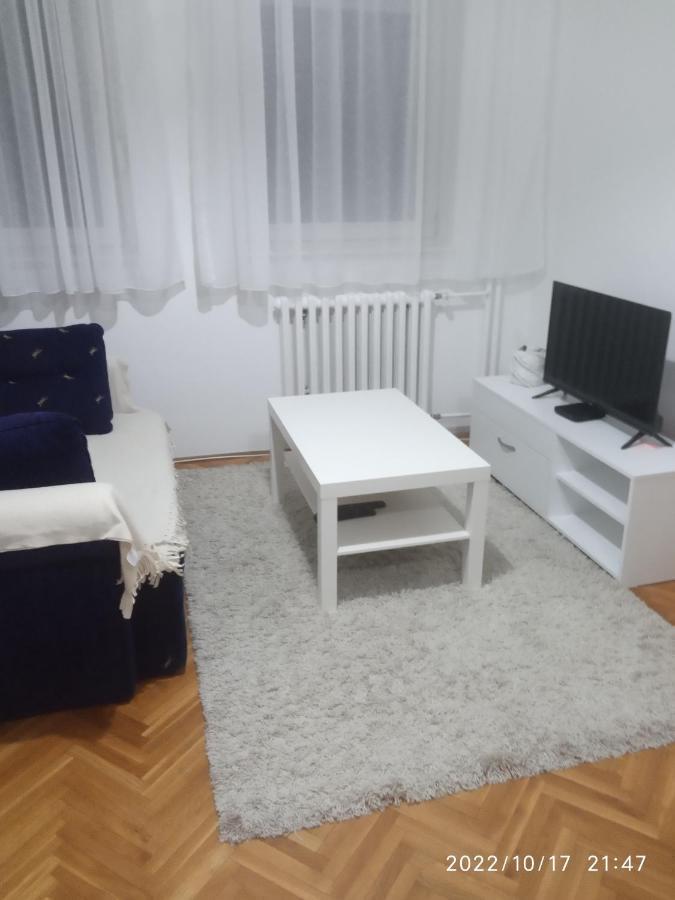 Appartamento Mm2 Novi Sad Esterno foto