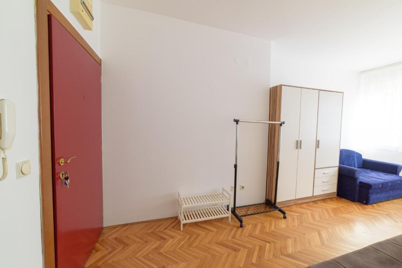 Appartamento Mm2 Novi Sad Esterno foto