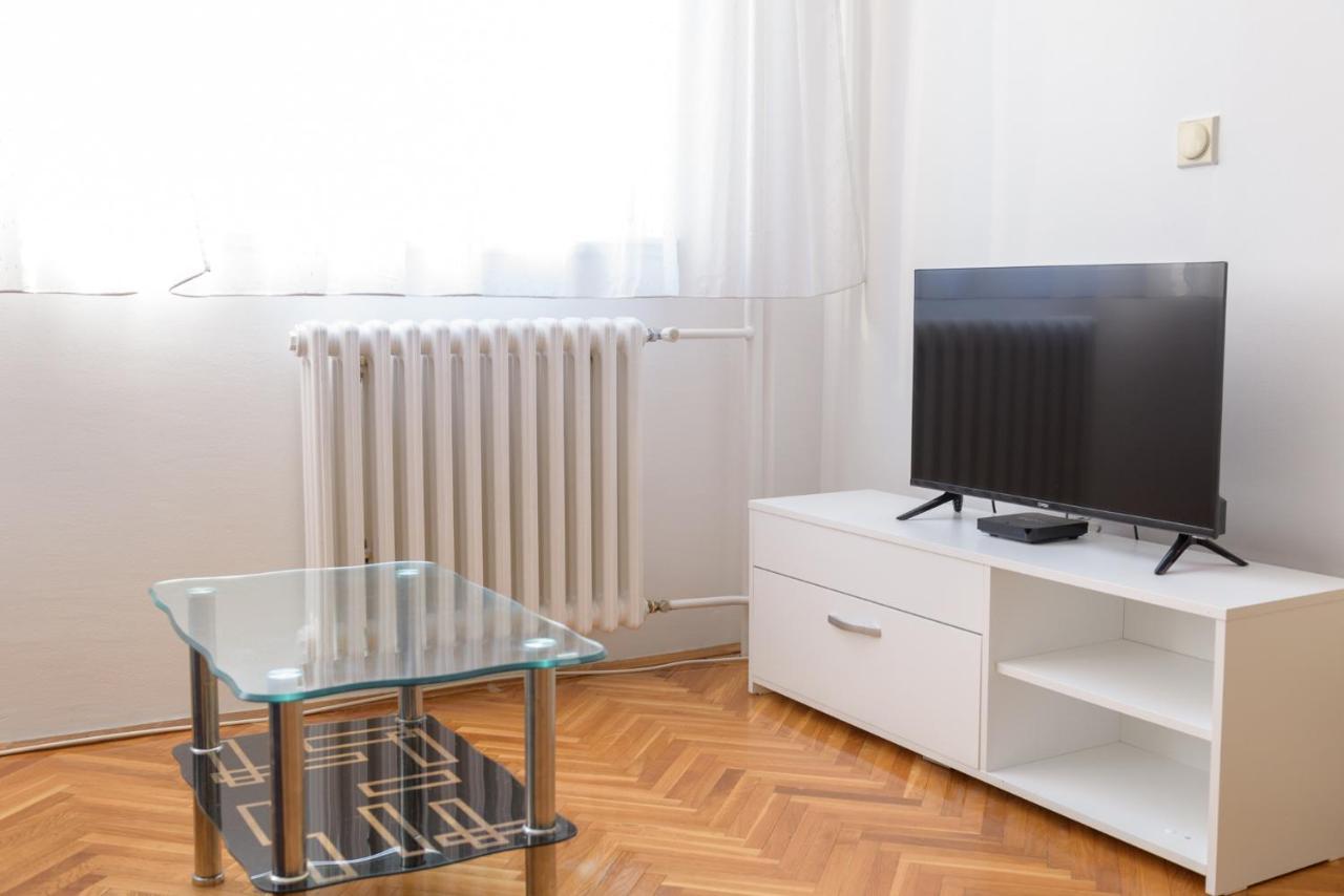 Appartamento Mm2 Novi Sad Esterno foto
